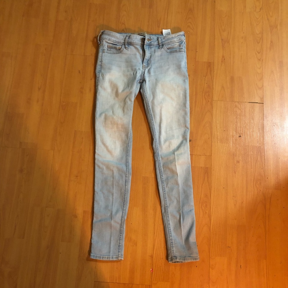 Hollister stretchy super skinny jeans
